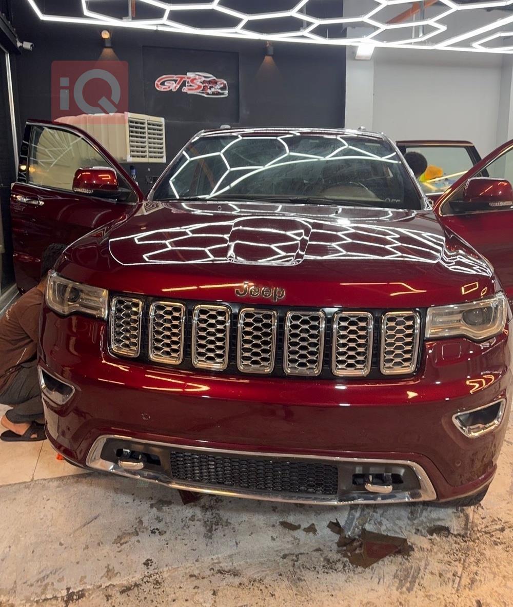 جیپ گراند شیرۆکی